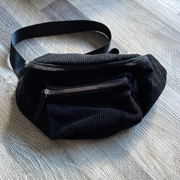 Corduroy style fanny pack - Picture 2 of 2